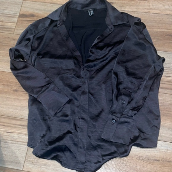 Forever 21 black satin shirt - Picture 1 of 2
